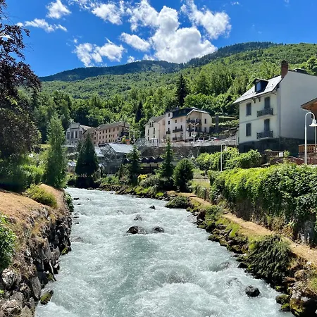 Ski, Et Nature A Deux Pas Du Centre דירה